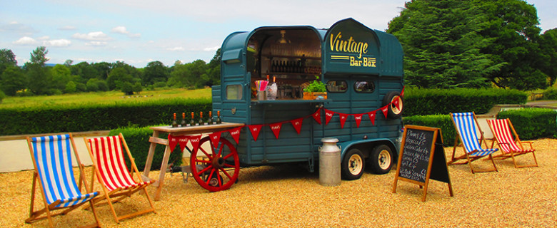 The Vintage Bar Box® is a beautifully restored horse box that is visually stunning and memorable. Providing a unique bar experience for wedding guests.